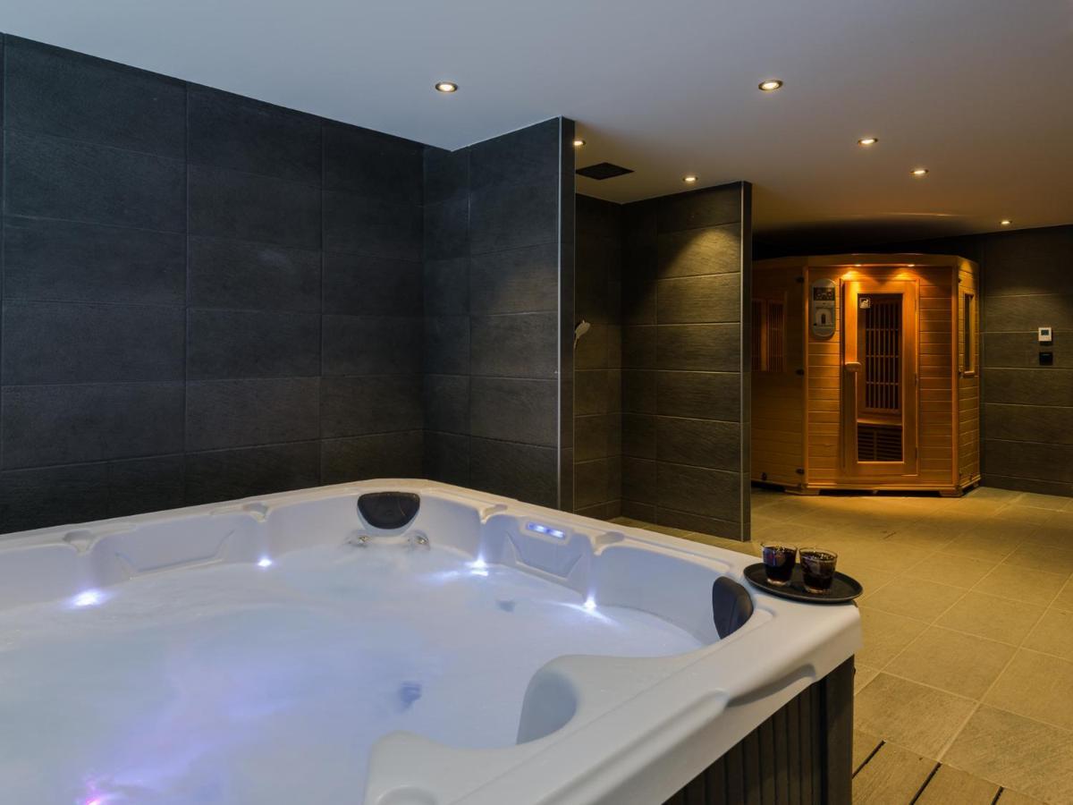 Hotel Victoria Lodge By Skinetworks Val-dʼIsère Esterno foto